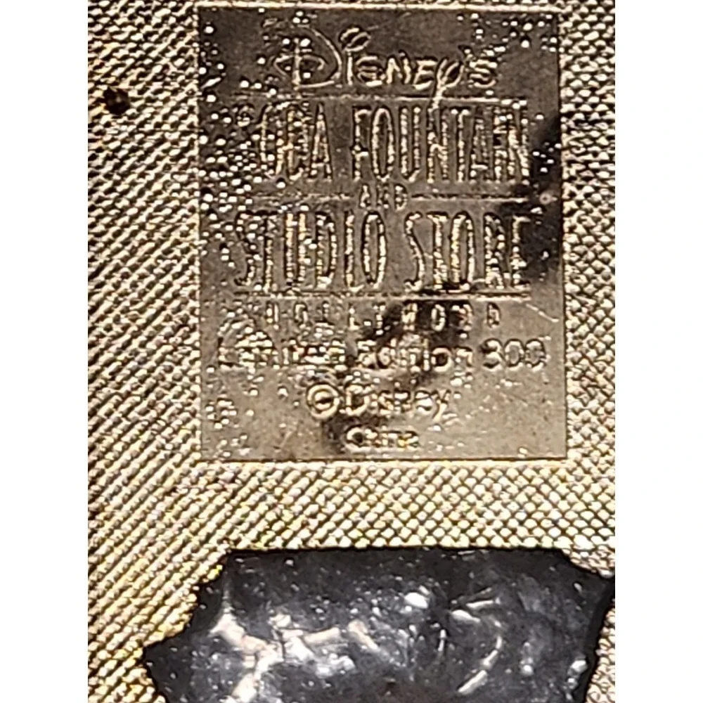 Disney‎ Pin Pirates of the Caribbean Dead Man's Chest Marquee  DSF LE 300 48141